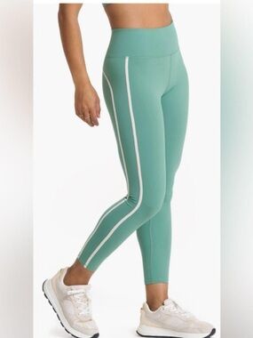 Vuori Seafoam High-Rise Leggings with White Side Stripes